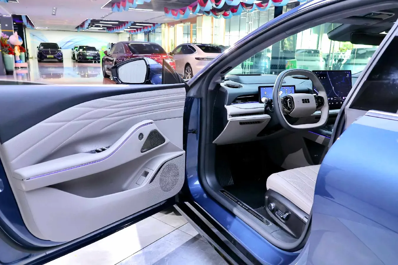 2025 Geely Galaxy Starshine 8 1.5L 112HP L4 1DHT PHEV,autocango,china used car exporter,china ev exporter,chinese used car exporter,chinese used ev exporter
