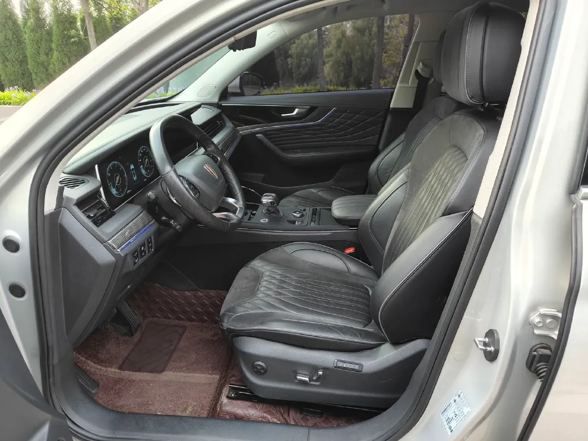 2022 HongQi HS5 2.0T 224HP L4 6AT,autocango,china used car exporter,china ev exporter,chinese used car exporter,chinese used ev exporter