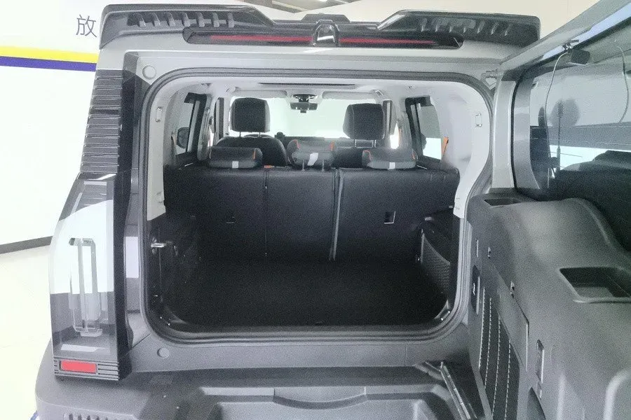 2023 Jetour Traveller 1.5T 184HP L4 7DCT,autocango,china used car exporter,china ev exporter,chinese used car exporter,chinese used ev exporter