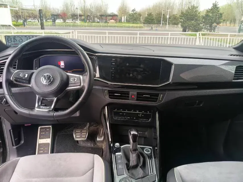 2020 Volkswagen Tayron 2.0T 220HP L4 7DCT,autocango,china used car exporter,china ev exporter,chinese used car exporter,chinese used ev exporter