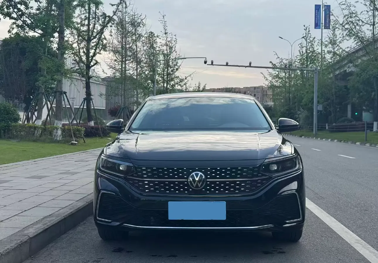 2022 Skoda Kodiak GT 2.0T 186HP L4 7DCT,autocango,china used car exporter,china ev exporter,chinese used car exporter,chinese used ev exporter