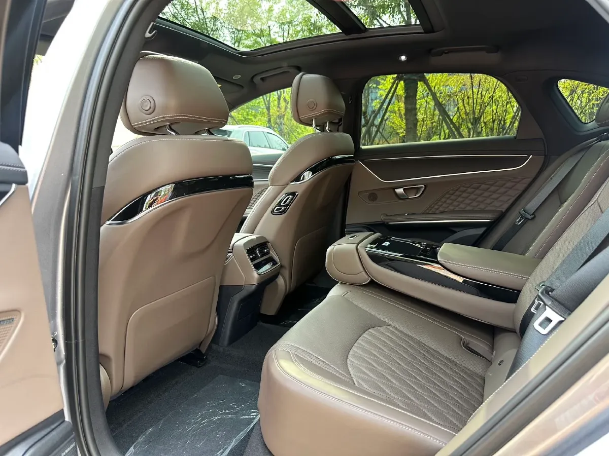 2022 Lincoln Corsair 2.0T 245HP L4 8AT,autocango,china used car exporter,china ev exporter,chinese used car exporter,chinese used ev exporter