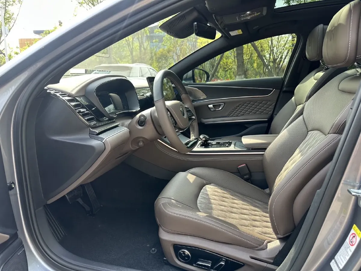 2022 Lincoln Corsair 2.0T 245HP L4 8AT,autocango,china used car exporter,china ev exporter,chinese used car exporter,chinese used ev exporter