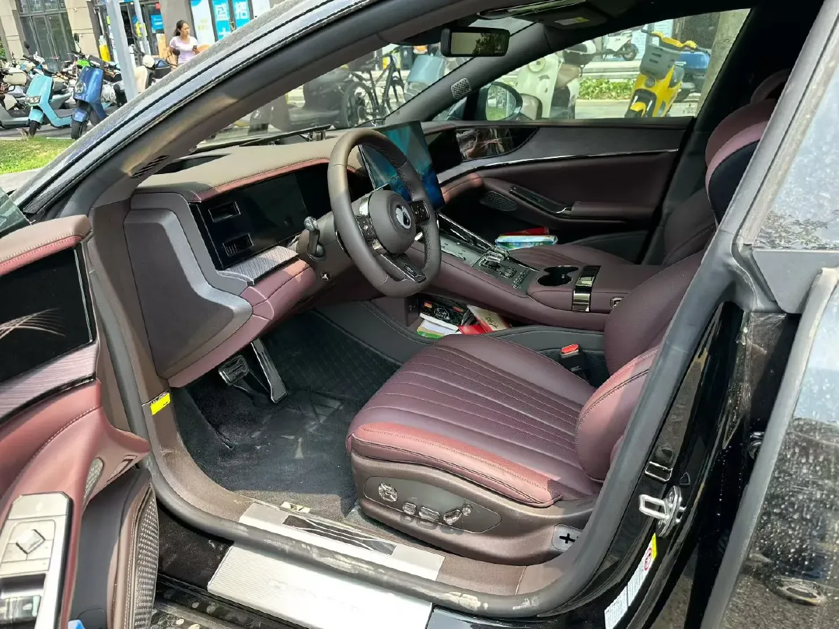 2024 Denza DenzaZ9GT 2.0T 207HP L4 E-CVT PHEV 38.5KWH,autocango,china used car exporter,china ev exporter,chinese used car exporter,chinese used ev exporter