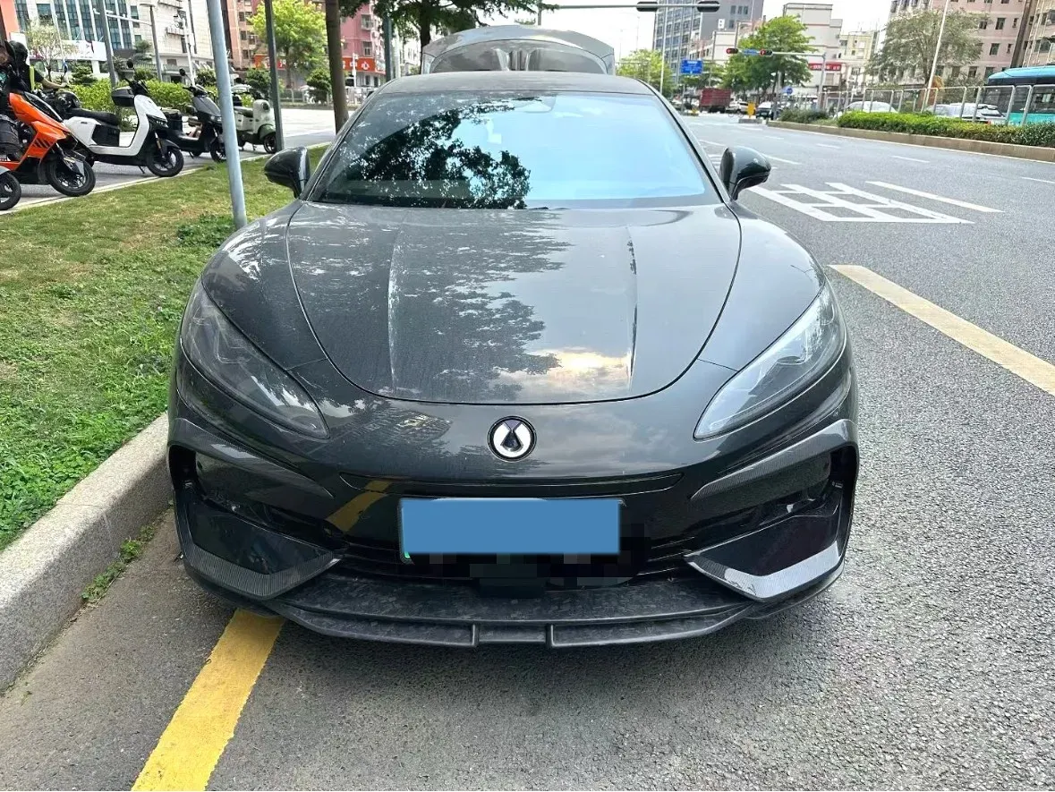 2024 Denza DenzaZ9GT 2.0T 207HP L4 E-CVT PHEV 38.5KWH,autocango,china used car exporter,china ev exporter,chinese used car exporter,chinese used ev exporter