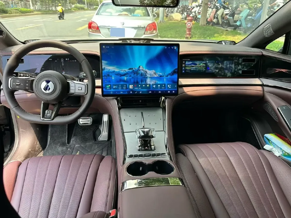 2024 Denza DenzaZ9GT 2.0T 207HP L4 E-CVT PHEV 38.5KWH,autocango,china used car exporter,china ev exporter,chinese used car exporter,chinese used ev exporter