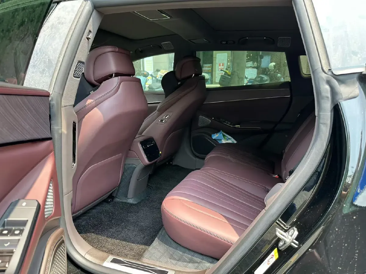 2024 Denza DenzaZ9GT 2.0T 207HP L4 E-CVT PHEV 38.5KWH,autocango,china used car exporter,china ev exporter,chinese used car exporter,chinese used ev exporter