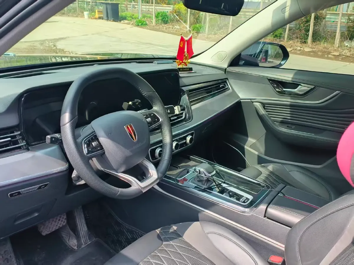 2023 HongQi HS5 2.0T 252HP L4 8AT,autocango,china used car exporter,china ev exporter,chinese used car exporter,chinese used ev exporter