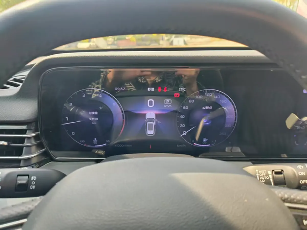 2023 HongQi HS5 2.0T 252HP L4 8AT,autocango,china used car exporter,china ev exporter,chinese used car exporter,chinese used ev exporter