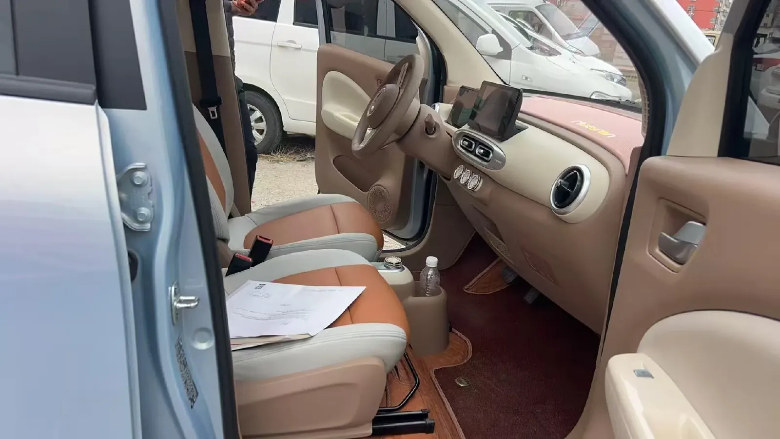 2025 WuLing HongGuang MINI EV BEV 16.2KWH,autocango,china used car exporter,china ev exporter,chinese used car exporter,chinese used ev exporter