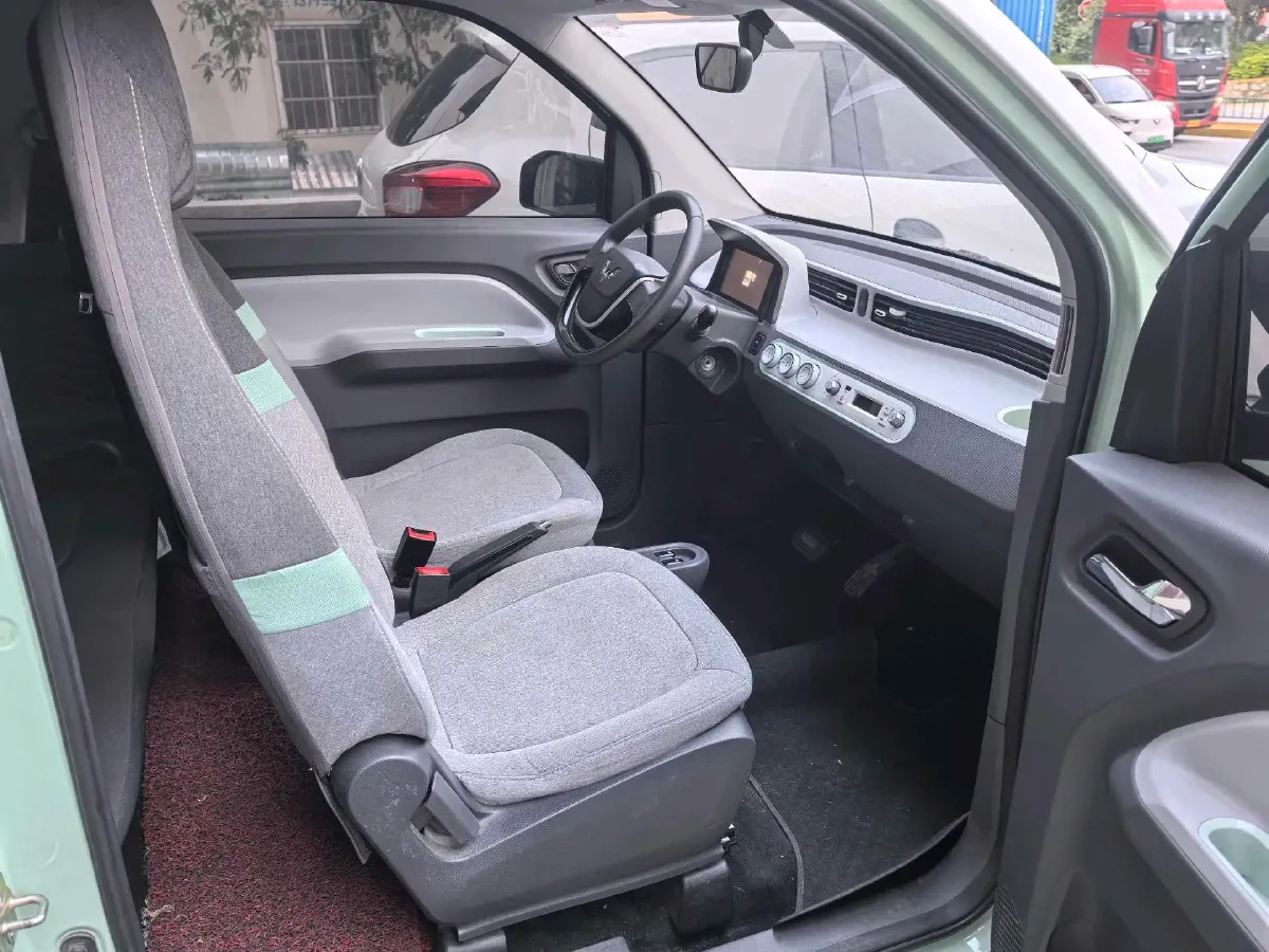 2021 WuLing HongGuang MINI EV BEV 13.8KWH,autocango,china used car exporter,china ev exporter,chinese used car exporter,chinese used ev exporter