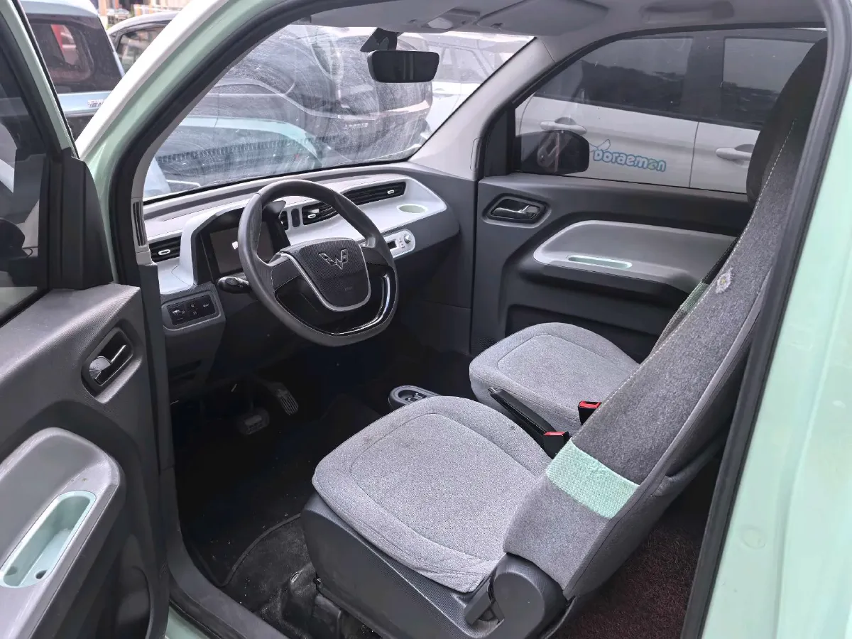 2021 WuLing HongGuang MINI EV BEV 13.8KWH,autocango,china used car exporter,china ev exporter,chinese used car exporter,chinese used ev exporter