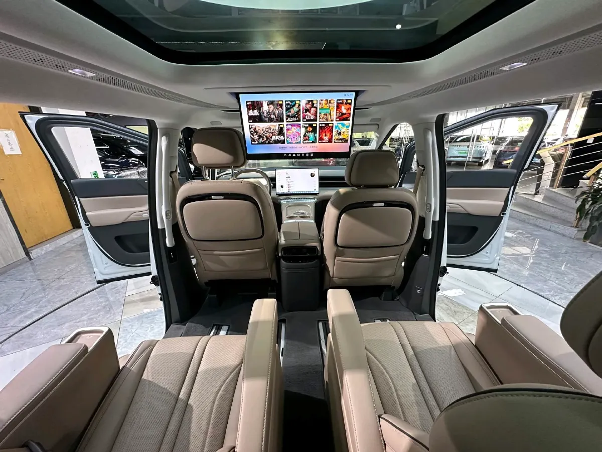 2025 Xpeng X9 BEV,autocango,china used car exporter,china ev exporter,chinese used car exporter,chinese used ev exporter