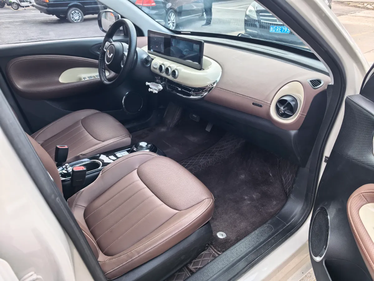 2023 WuLing BinGuo BEV 31.9KWH,autocango,china used car exporter,china ev exporter,chinese used car exporter,chinese used ev exporter