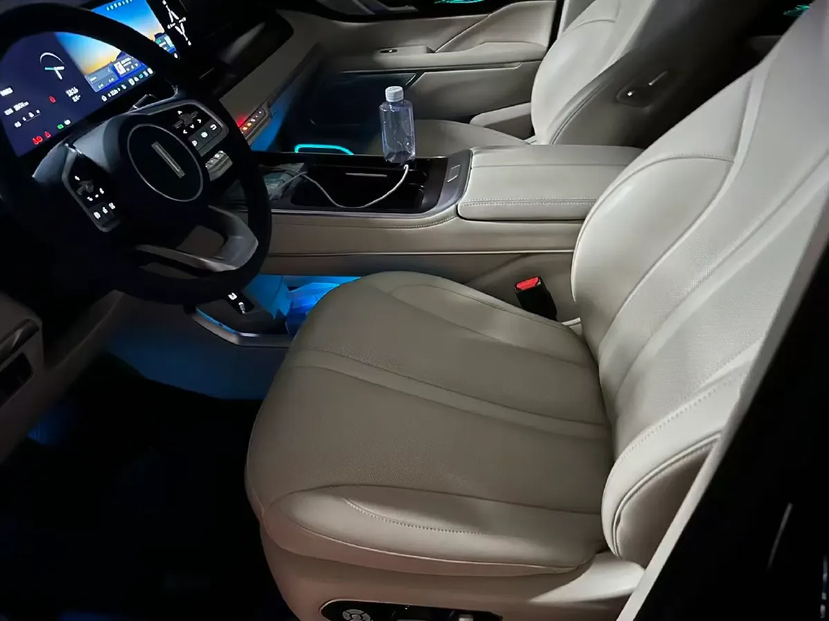 2024 Voyah ZhuiGuang 1.5T 136HP L4 PHEV 43KWH,autocango,china used car exporter,china ev exporter,chinese used car exporter,chinese used ev exporter