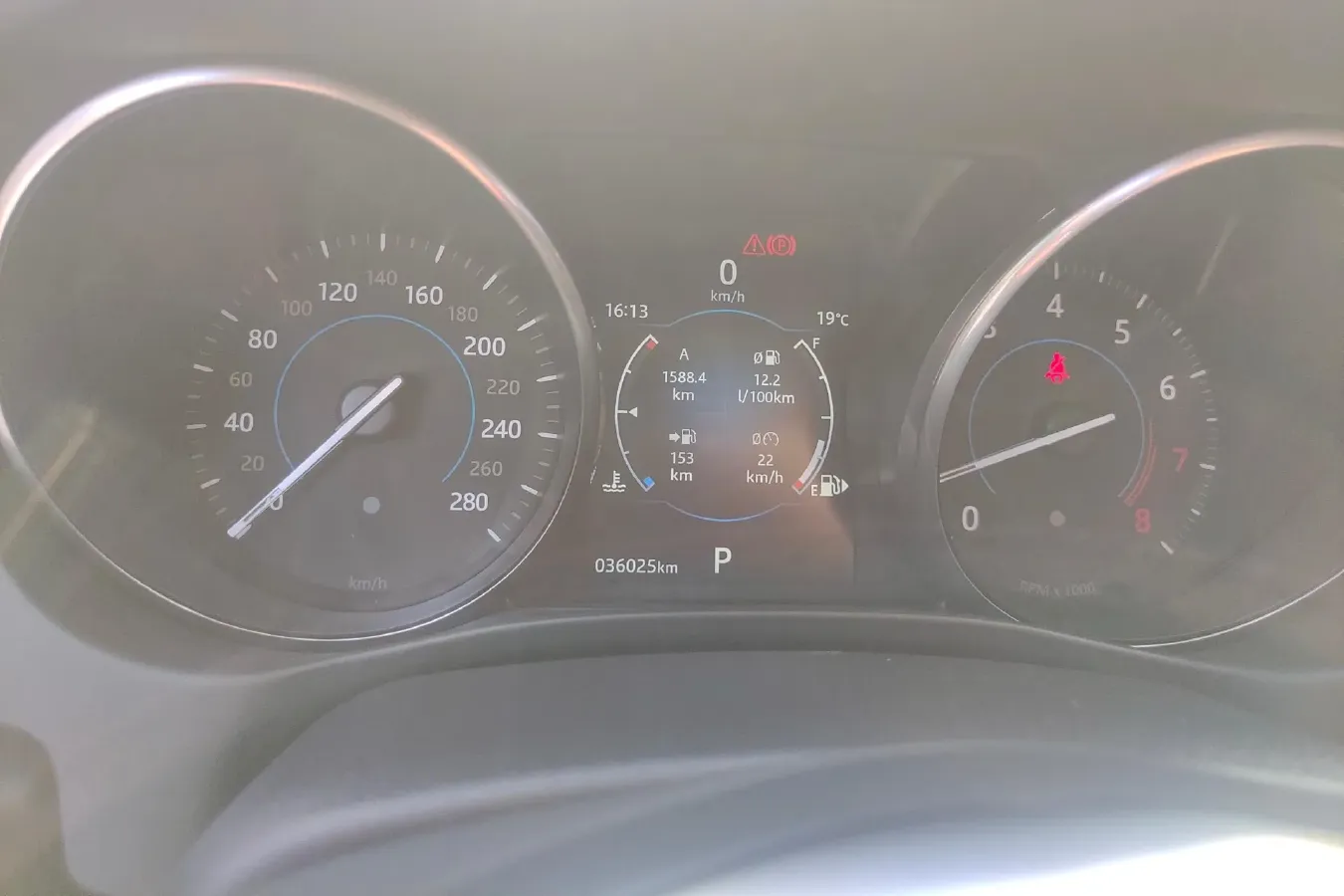 2018 Jaguar XE 2.0T 300HP L4 8AT,autocango,china used car exporter,china ev exporter,chinese used car exporter,chinese used ev exporter