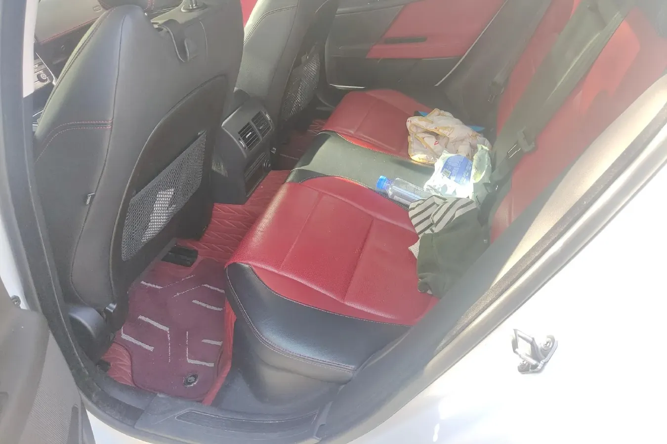 2018 Jaguar XE 2.0T 300HP L4 8AT,autocango,china used car exporter,china ev exporter,chinese used car exporter,chinese used ev exporter