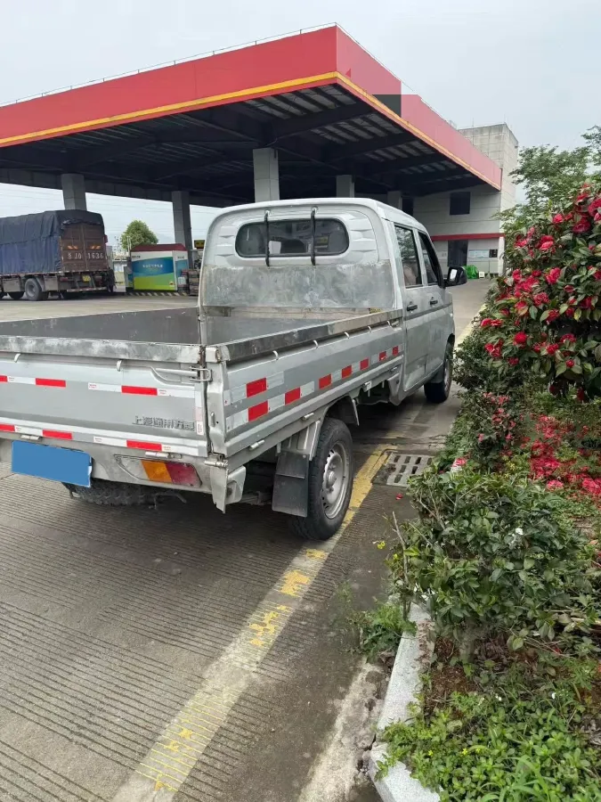 2021 NLM Motor QiTeng M70 1.5L 122HP L4 5MT,autocango,china used car exporter,china ev exporter,chinese used car exporter,chinese used ev exporter