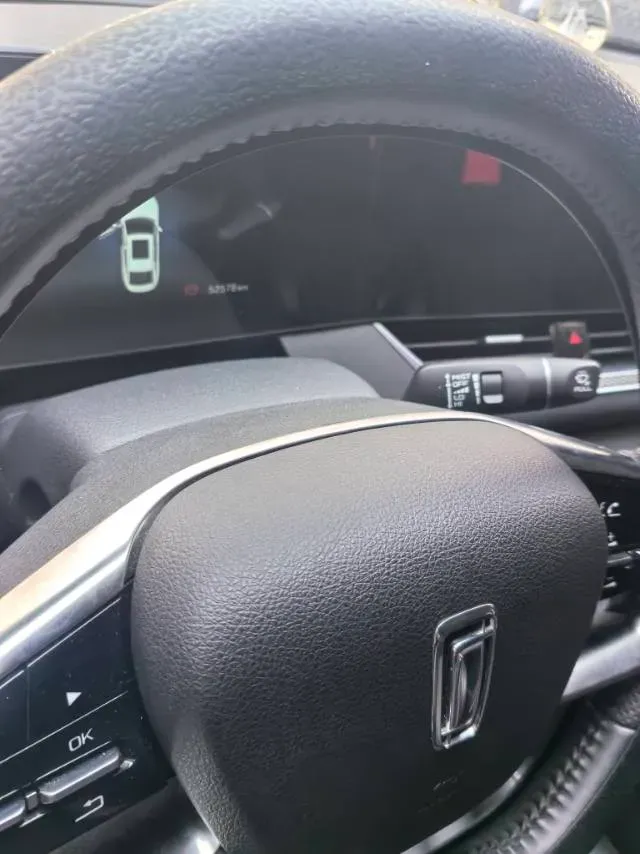 2021 Bestune B70 1.5T 169HP L4 7DCT,autocango,china used car exporter,china ev exporter,chinese used car exporter,chinese used ev exporter