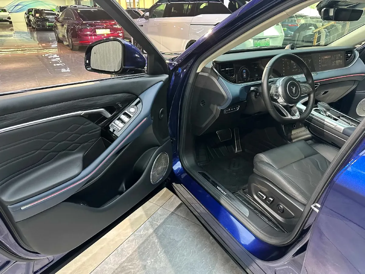 2021 Voyah FREE Range Extended 109HP REEV 33KWH,autocango,china used car exporter,china ev exporter,chinese used car exporter,chinese used ev exporter