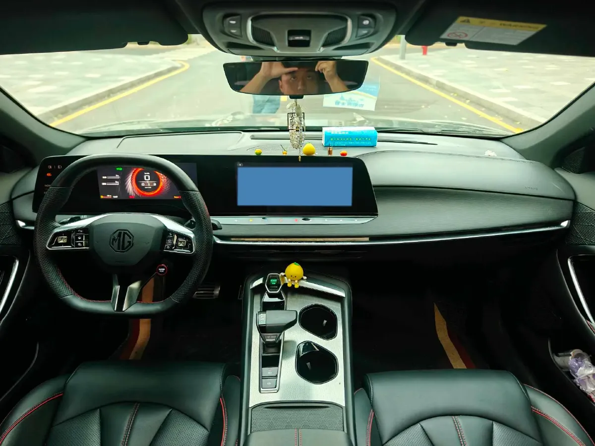 2023 MG 7 2.0T 261HP L4 9AT,autocango,china used car exporter,china ev exporter,chinese used car exporter,chinese used ev exporter