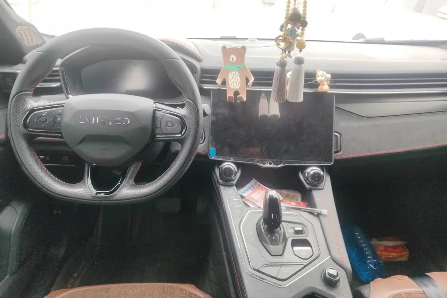 2022 LYNK&CO 05 2.0T 254HP L4 8AT,autocango,china used car exporter,china ev exporter,chinese used car exporter,chinese used ev exporter