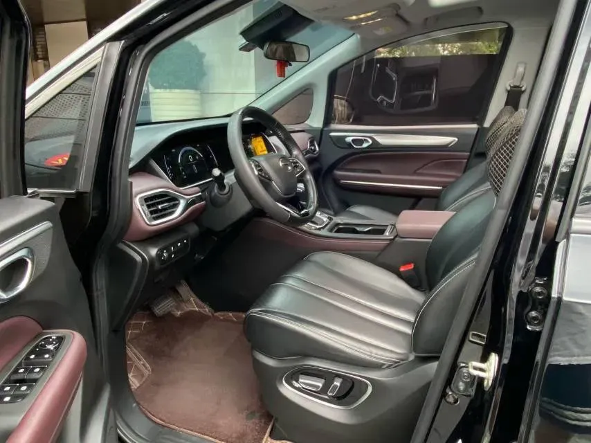 2021 GAC Trumpchi M6 1.5T 169HP L4 6AT,autocango,china used car exporter,china ev exporter,chinese used car exporter,chinese used ev exporter