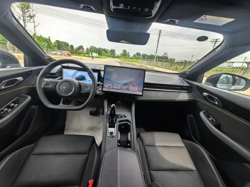 2025 LYNK&CO 03 2.0T 254HP L4 7DCT,autocango,china used car exporter,china ev exporter,chinese used car exporter,chinese used ev exporter