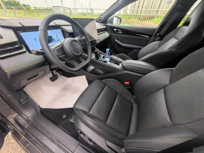 2025 LYNK&CO 03 2.0T 254HP L4 7DCT,autocango,china used car exporter,china ev exporter,chinese used car exporter,chinese used ev exporter