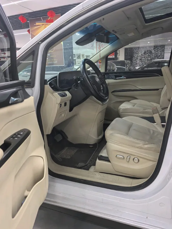 2022 Buick GL8 2.0T 237HP L4 9AT,autocango,china used car exporter,china ev exporter,chinese used car exporter,chinese used ev exporter