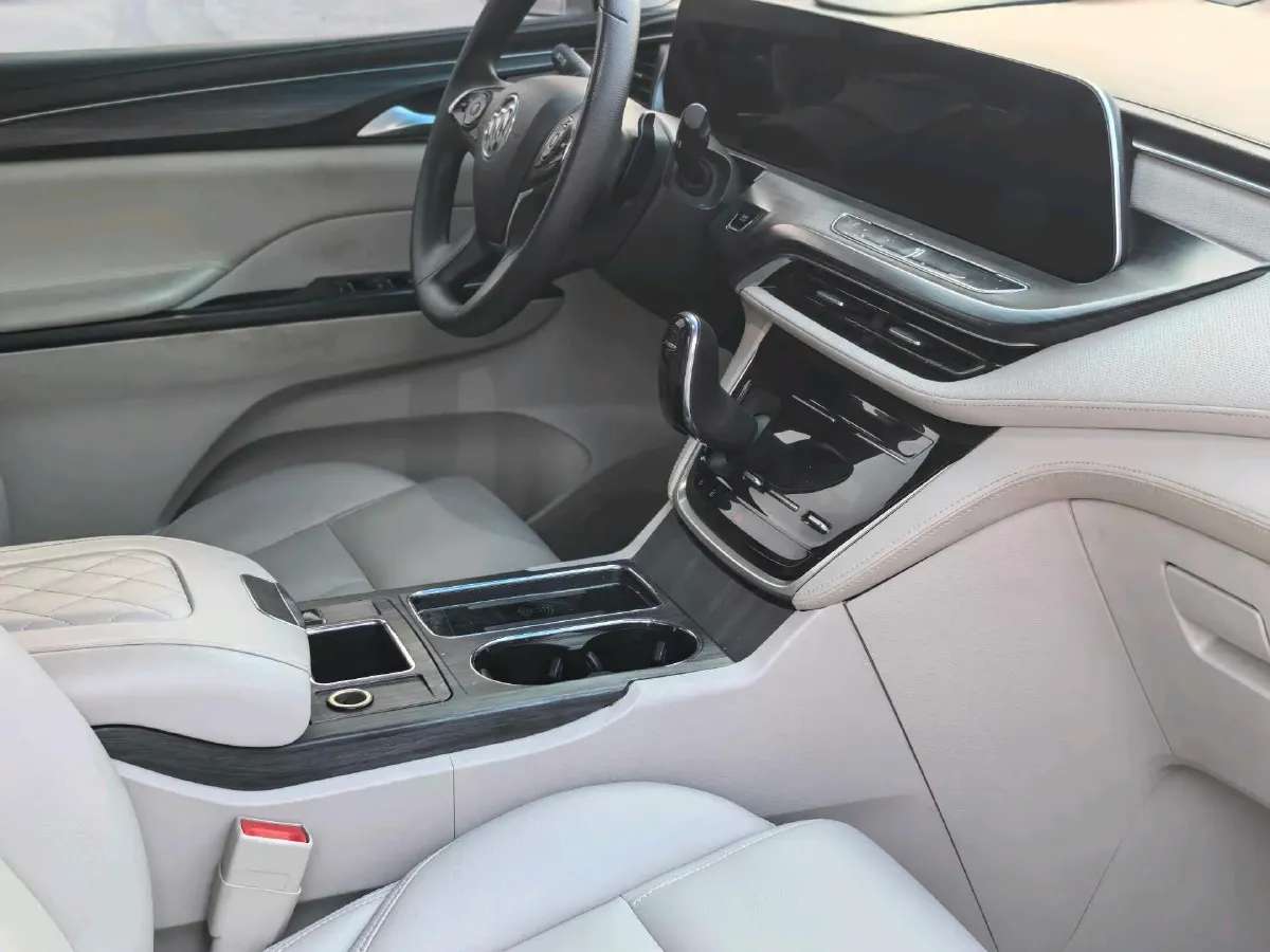 2022 Buick GL8 2.0T 237HP L4 9AT,autocango,china used car exporter,china ev exporter,chinese used car exporter,chinese used ev exporter