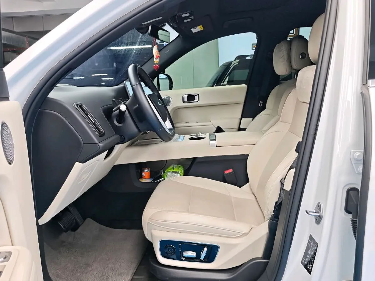 2024 Li L8 Range Extended 154HP REEV 42.8KWH,autocango,china used car exporter,china ev exporter,chinese used car exporter,chinese used ev exporter