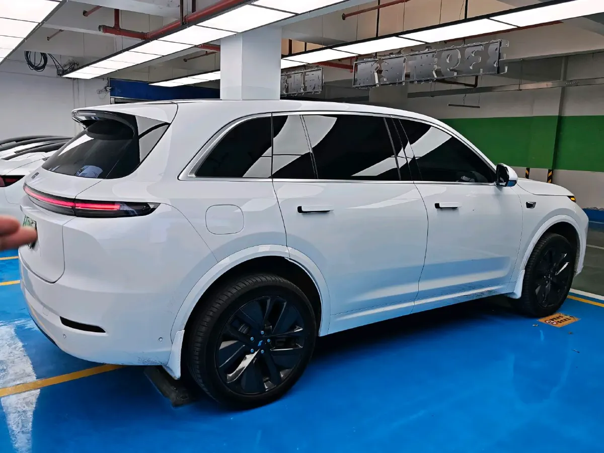 2024 Li L8 Range Extended 154HP REEV 42.8KWH,autocango,china used car exporter,china ev exporter,chinese used car exporter,chinese used ev exporter