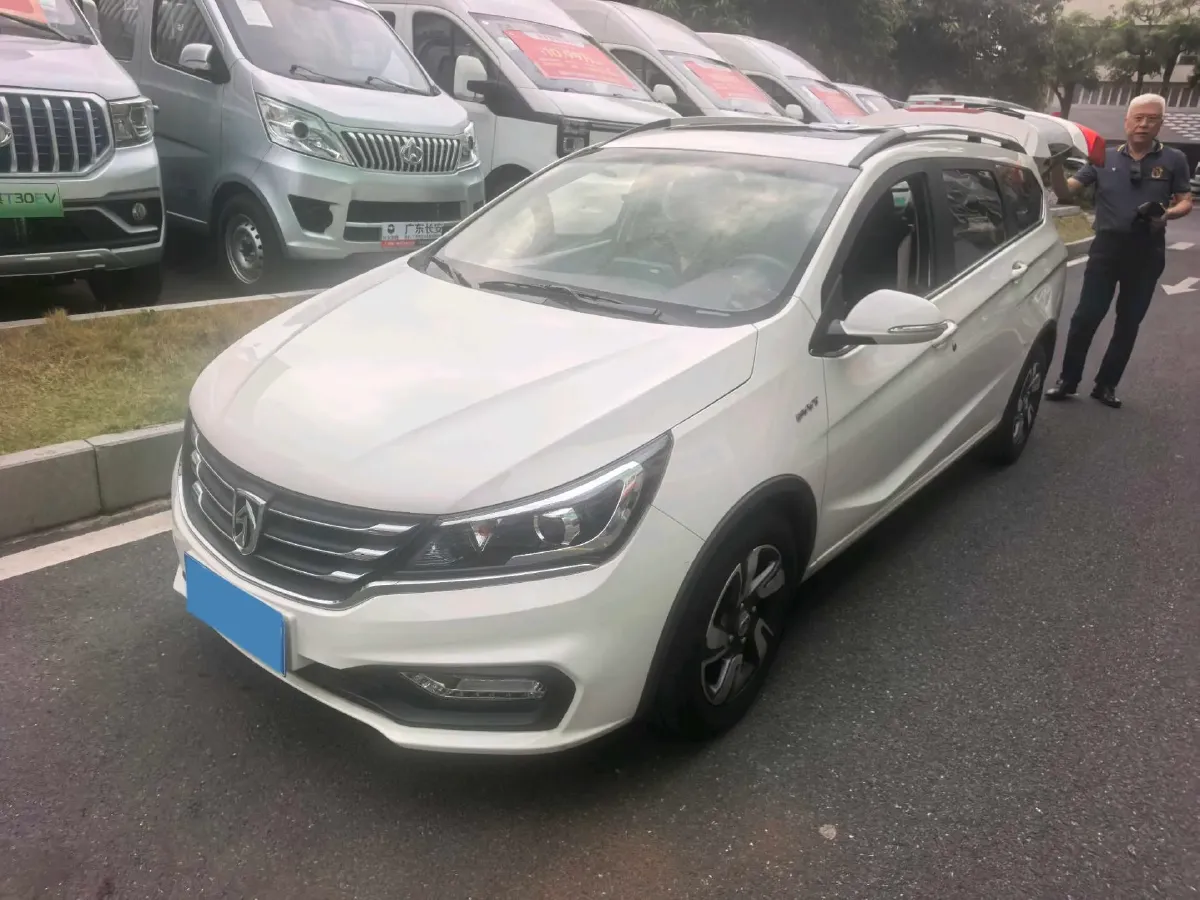 2019 BaoJun 510 1.5L 99HP L4 6MT,autocango,china used car exporter,china ev exporter,chinese used car exporter,chinese used ev exporter