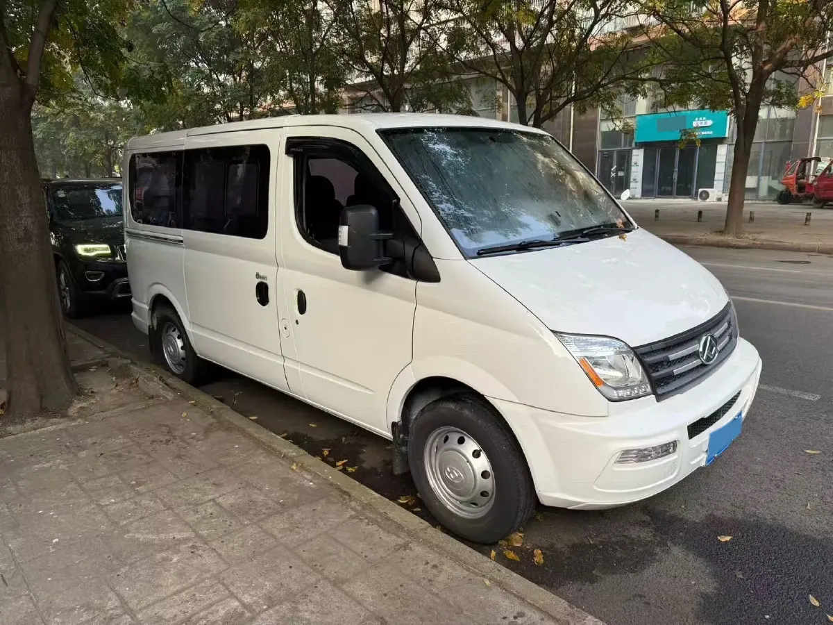 2021 MAXUS XinTu V80 2.0T 139HP L4 6MT,autocango,china used car exporter,china ev exporter,chinese used car exporter,chinese used ev exporter