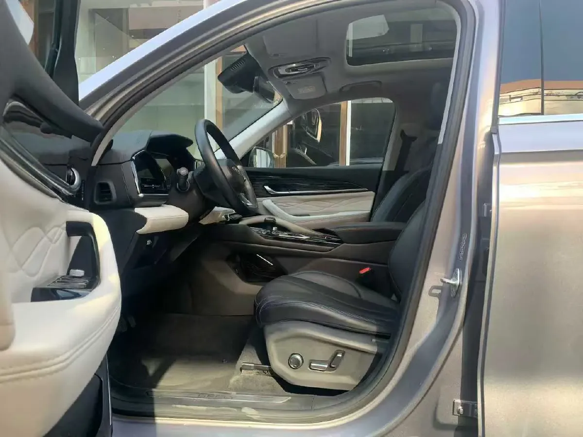 2023 Geely Monjaro 2.0T 238HP L4 8AT,autocango,china used car exporter,china ev exporter,chinese used car exporter,chinese used ev exporter