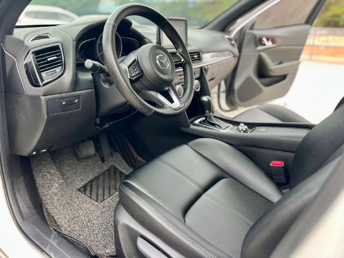 2020 Mazda CX-4 2.0L 158HP L4 6AT,autocango,china used car exporter,china ev exporter,chinese used car exporter,chinese used ev exporter