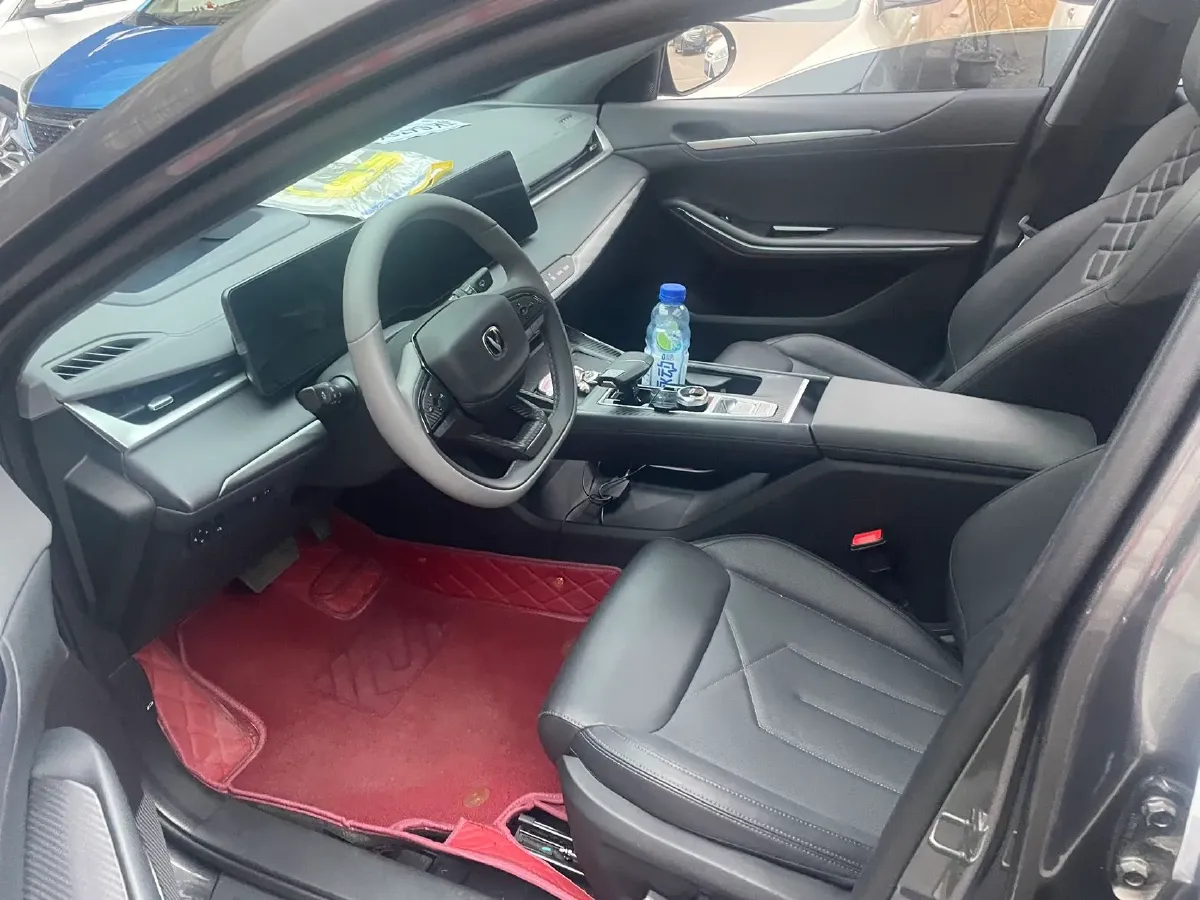 2023 ChangAn Raeton Plus 1.5T 188HP L4 7DCT,autocango,china used car exporter,china ev exporter,chinese used car exporter,chinese used ev exporter