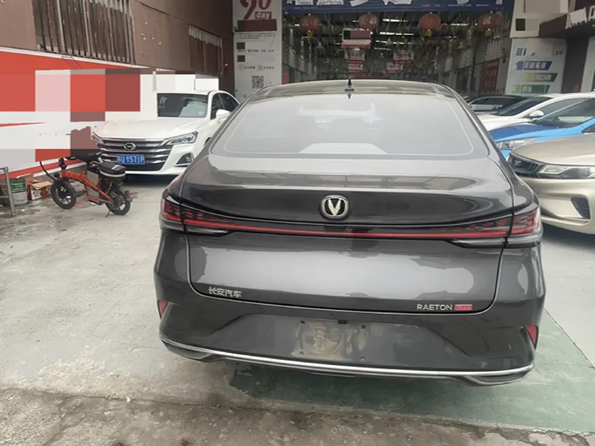 2023 ChangAn Raeton Plus 1.5T 188HP L4 7DCT,autocango,china used car exporter,china ev exporter,chinese used car exporter,chinese used ev exporter
