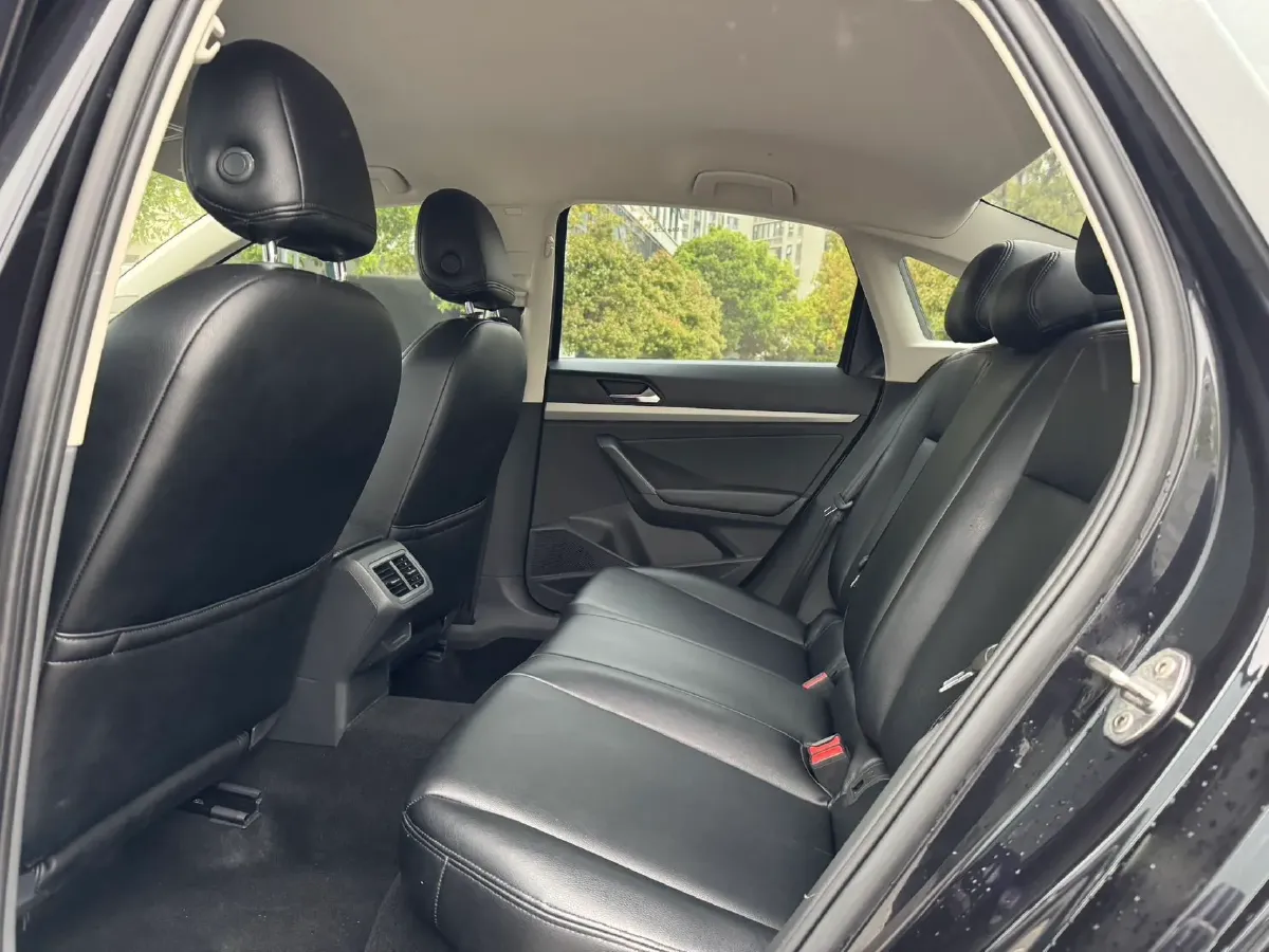 2019 Volkswagen Lavida 1.5L 113HP L4 6AT,autocango,china used car exporter,china ev exporter,chinese used car exporter,chinese used ev exporter