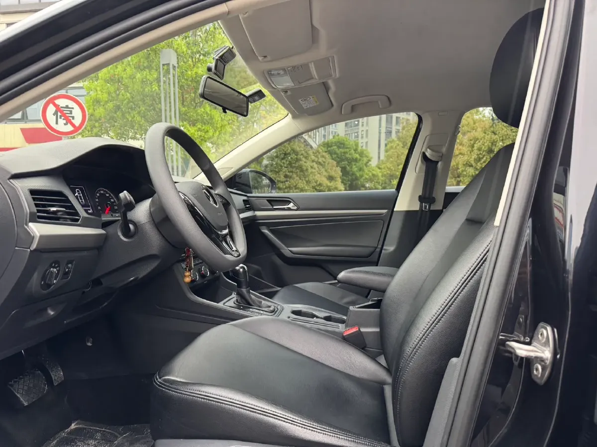 2019 Volkswagen Lavida 1.5L 113HP L4 6AT,autocango,china used car exporter,china ev exporter,chinese used car exporter,chinese used ev exporter