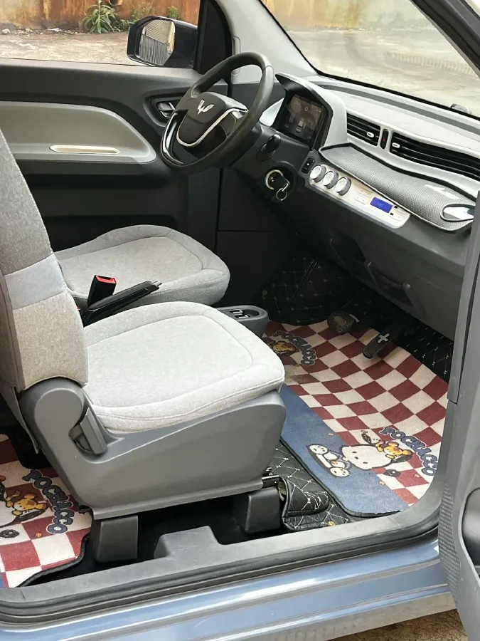 2022 WuLing HongGuang MINI EV BEV 13.9KWH,autocango,china used car exporter,china ev exporter,chinese used car exporter,chinese used ev exporter