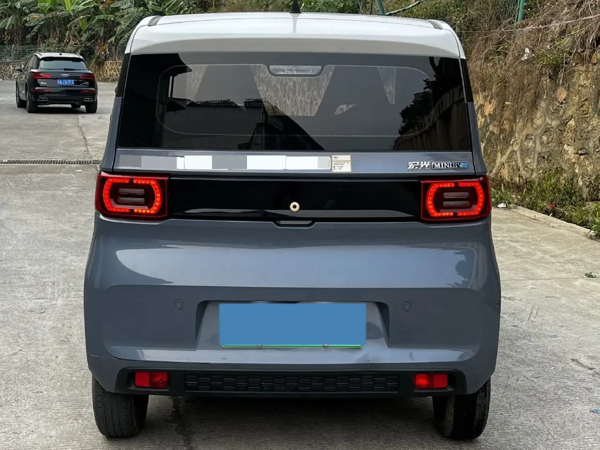 2022 WuLing HongGuang MINI EV BEV 13.9KWH,autocango,china used car exporter,china ev exporter,chinese used car exporter,chinese used ev exporter