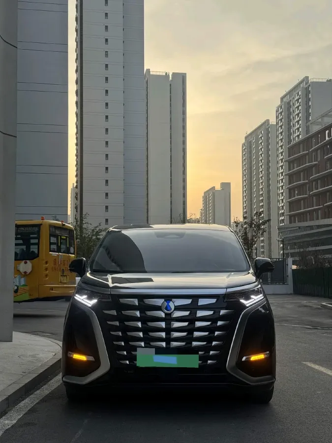 2022 HongQi HS7 3.0T 337HP V6 8AT,autocango,china used car exporter,china ev exporter,chinese used car exporter,chinese used ev exporter