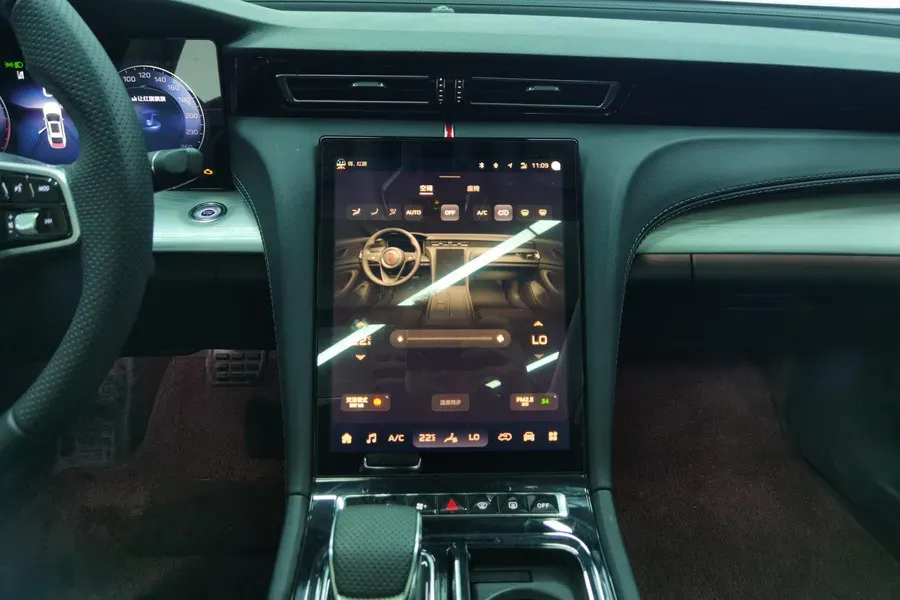 2025 HongQi H5 1.5T 169HP L4 1DHT Hybrid,autocango,china used car exporter,china ev exporter,chinese used car exporter,chinese used ev exporter