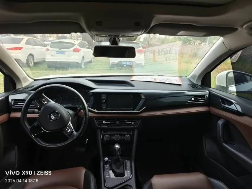 2019 MINI MINI 1.5T 102HP L3 7DCT,autocango,china used car exporter,china ev exporter,chinese used car exporter,chinese used ev exporter