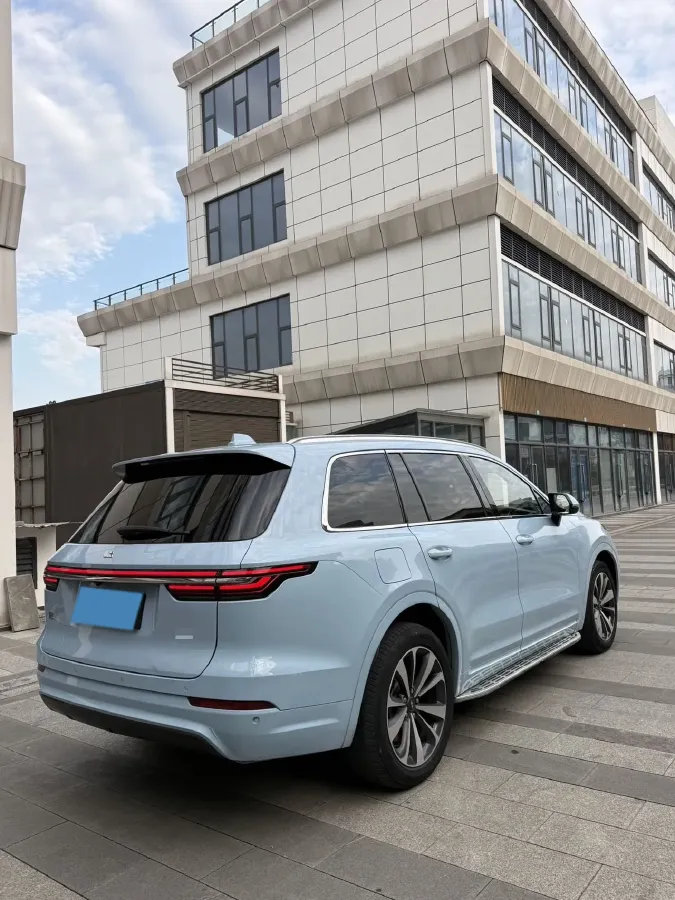 2020 Li ONE Range Extended 131HP REEV 40.5KWH,autocango,china used car exporter,china ev exporter,chinese used car exporter,chinese used ev exporter