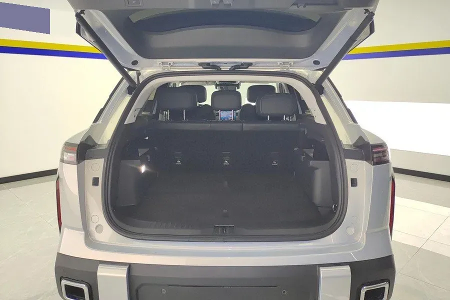 2023 Chery Exploration 06 1.6T 197HP L4 7DCT,autocango,china used car exporter,china ev exporter,chinese used car exporter,chinese used ev exporter