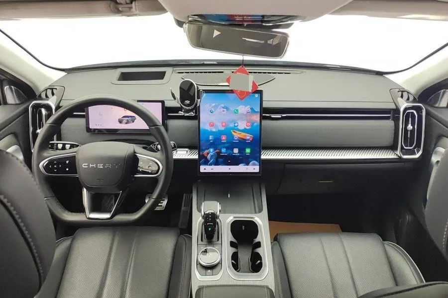 2023 Chery Exploration 06 1.6T 197HP L4 7DCT,autocango,china used car exporter,china ev exporter,chinese used car exporter,chinese used ev exporter