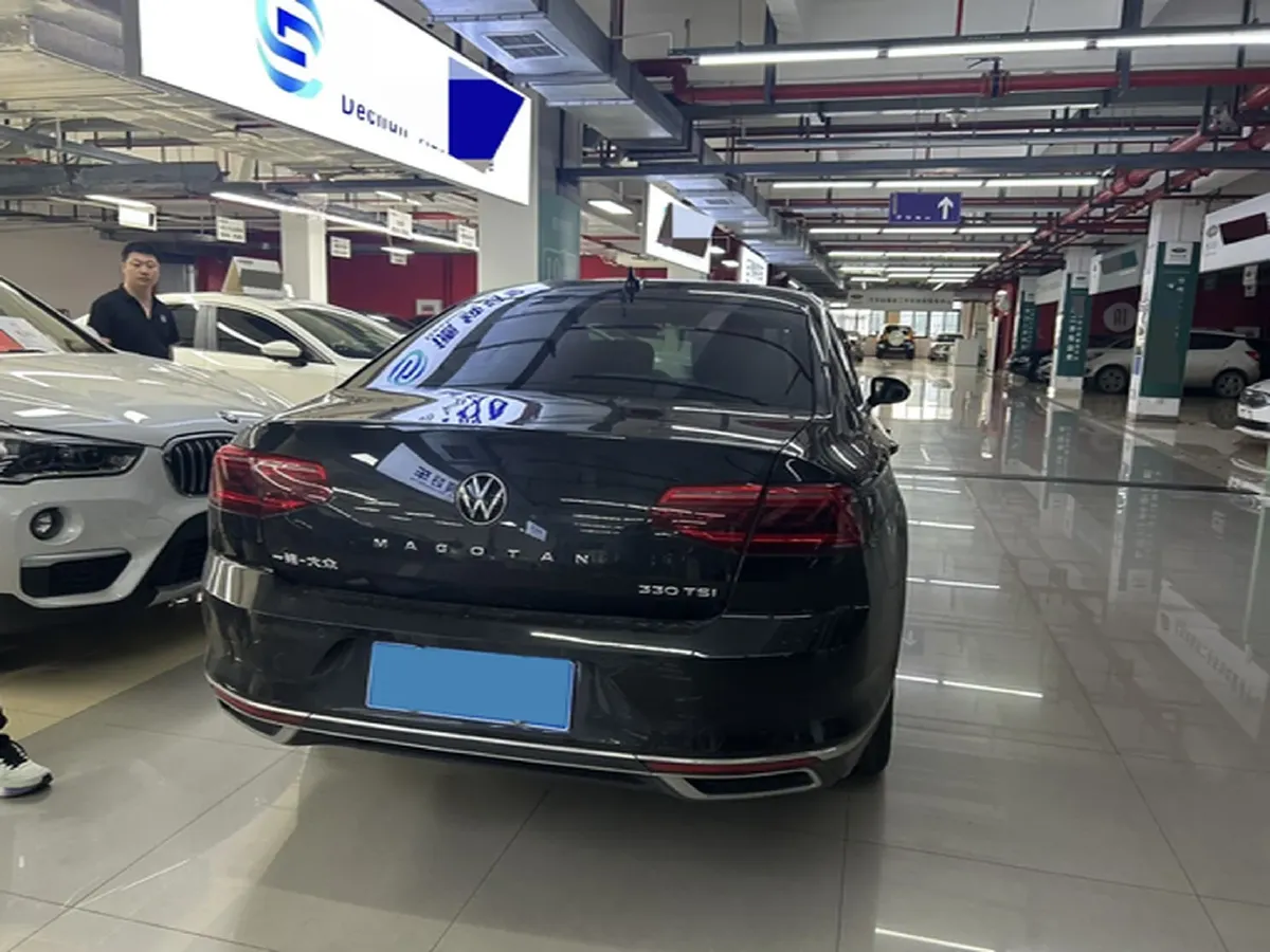 2020 Volkswagen Magotan 2.0T 186HP L4 7DCT,autocango,china used car exporter,china ev exporter,chinese used car exporter,chinese used ev exporter